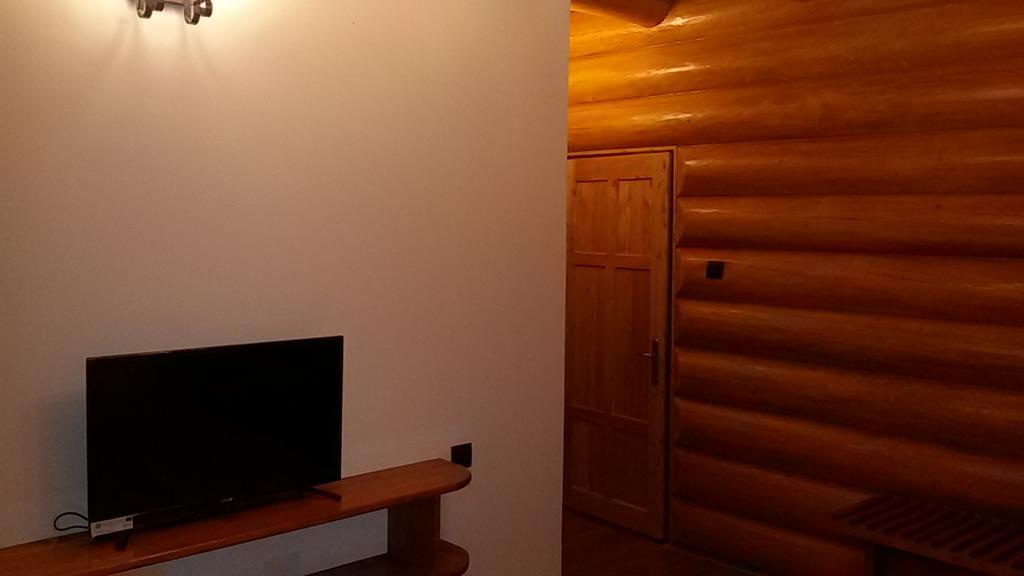 Pensiunea Izbucul Tauz Ghetari Bagian luar foto