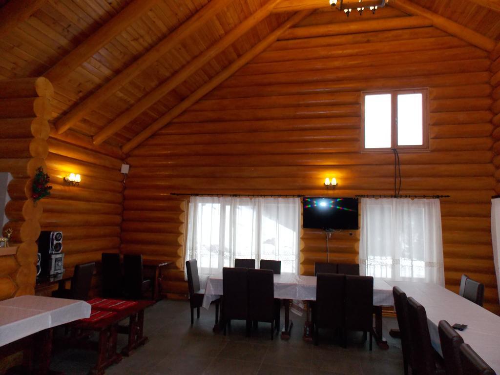 Pensiunea Izbucul Tauz Ghetari Bagian luar foto
