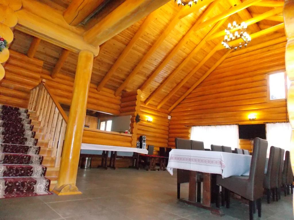 Pensiunea Izbucul Tauz Ghetari Bagian luar foto
